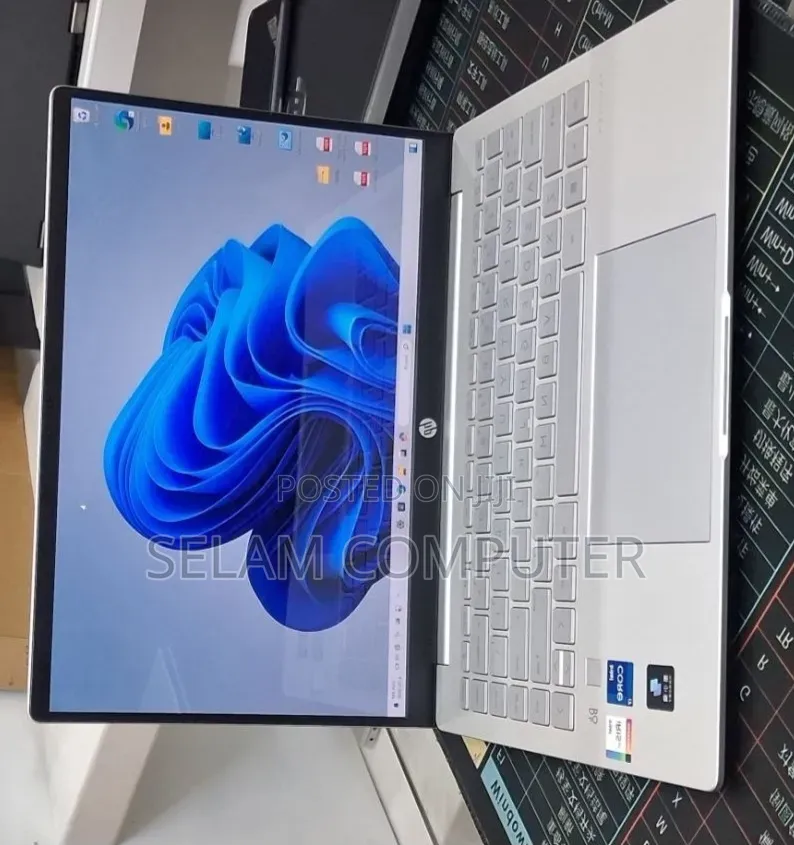 New Laptop HP Pavilion 14 16GB Intel Core i7 SSD 512GB