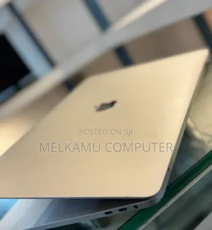 New Laptop Apple MacBook Pro 2019 16GB Intel Core i7 SSD 512GB