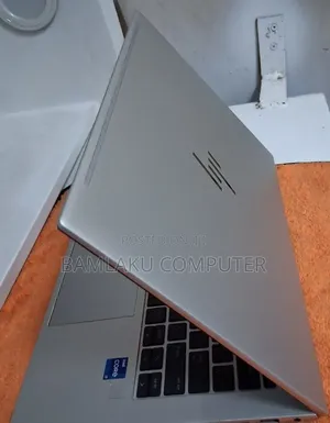 New Laptop HP EliteBook 840 G9 16GB Intel Core i7 SSD 512GB
