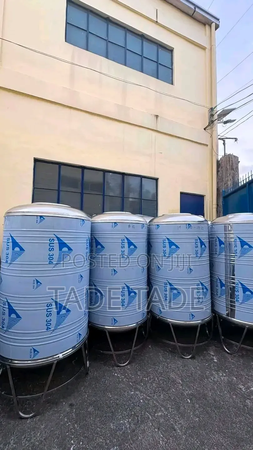 ደረጃውን የጠበቀ የውሀ ታንከር Standard Water Tanker