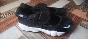 Original Nike Air Rift – Unique Stylish