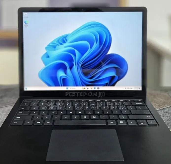 New Laptop Microsoft Surface Laptop 4 16GB Intel Core i7 SSD 512GB