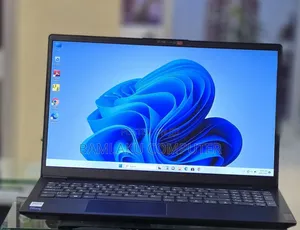 New Laptop Lenovo V15 16GB Intel Core i7 SSD 512GB
