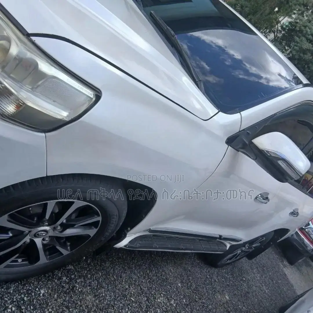 Toyota Land Cruiser 2014 White