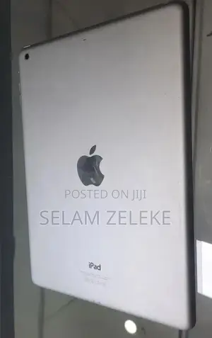 New Apple iPad Air 64 GB Silver