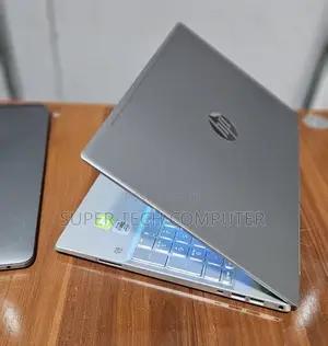 New Laptop HP Pavilion 15 8GB Intel Core i5 SSD 256GB