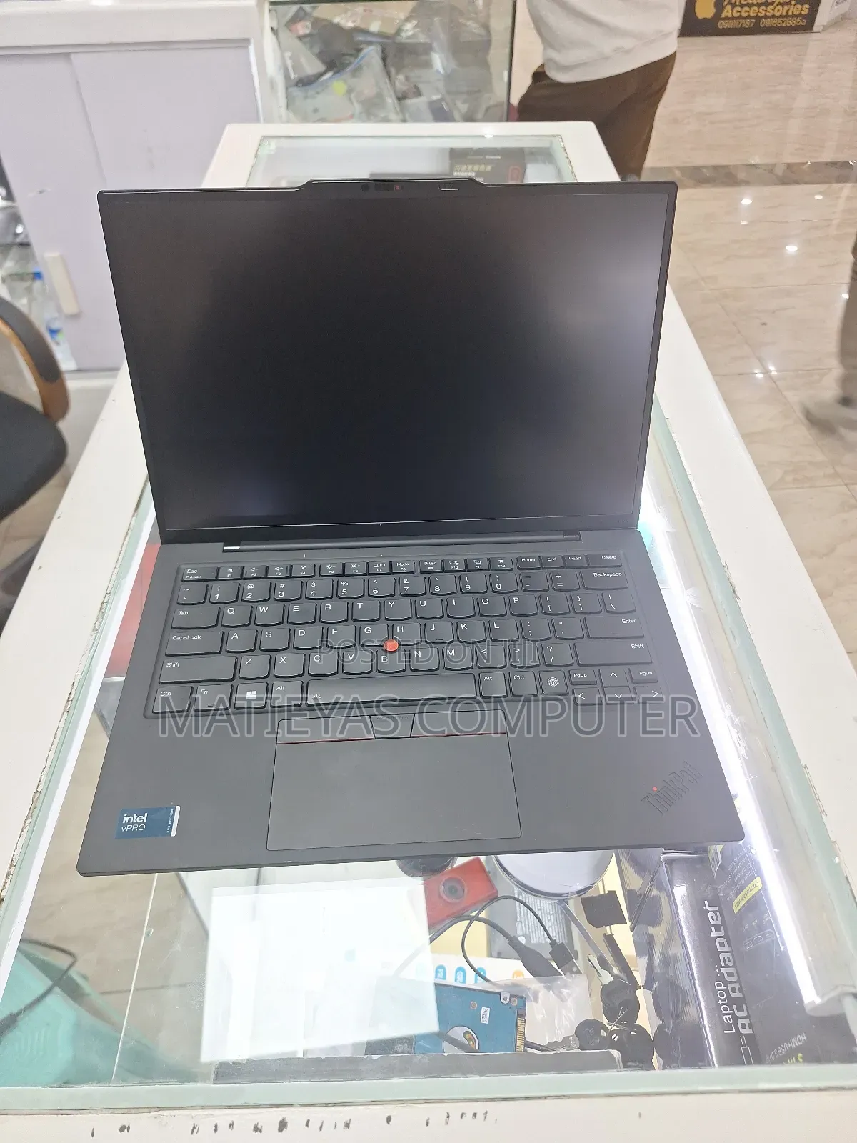 New Laptop Lenovo ThinkPad X1 Carbon 32GB Intel Core Ultra 7 SSD 1T