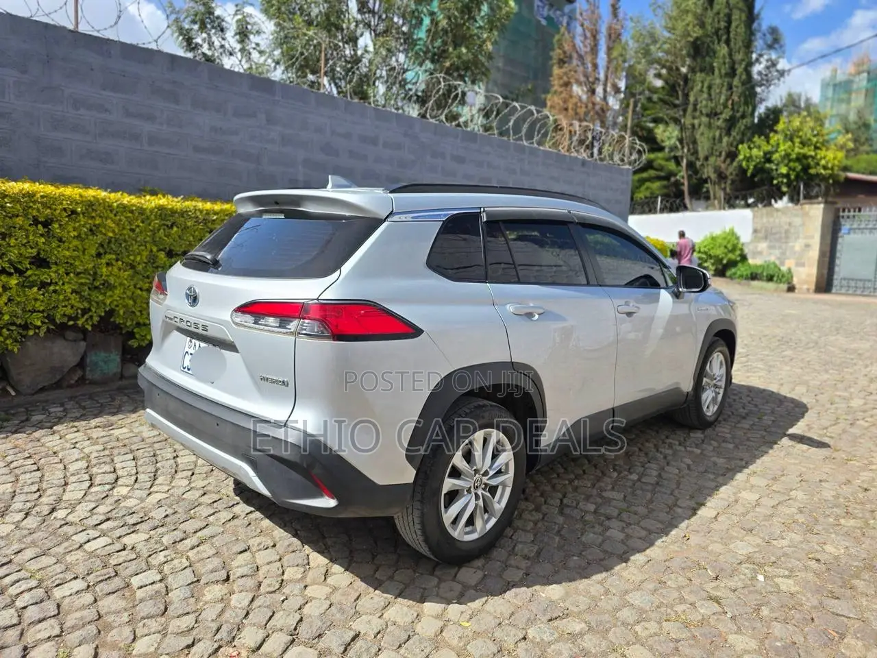 Toyota Corolla Cross Hybrid 2023 Silver