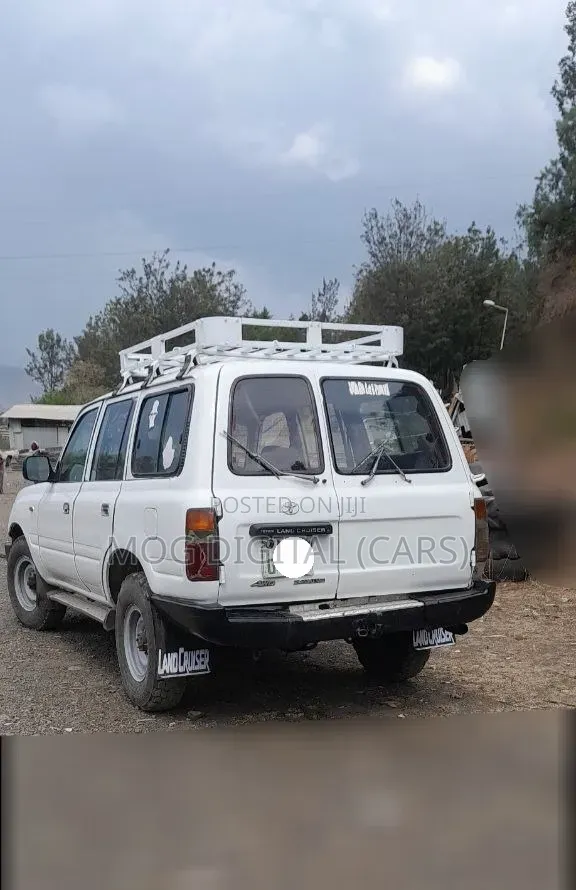 Toyota Land Cruiser 80 Wagon 4.2 D 1993 White