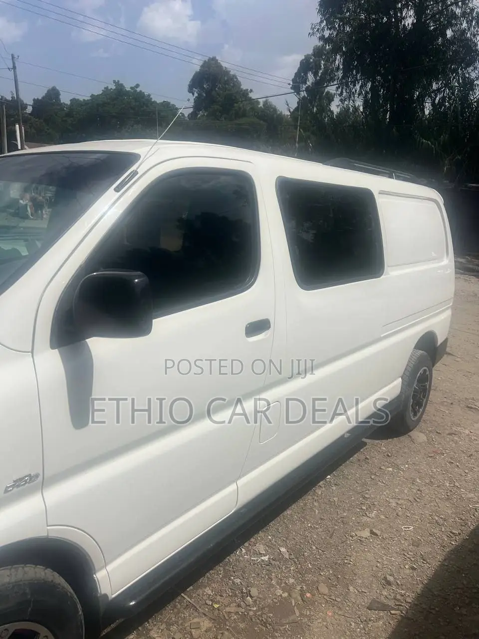 Toyota HiAce 2009 White