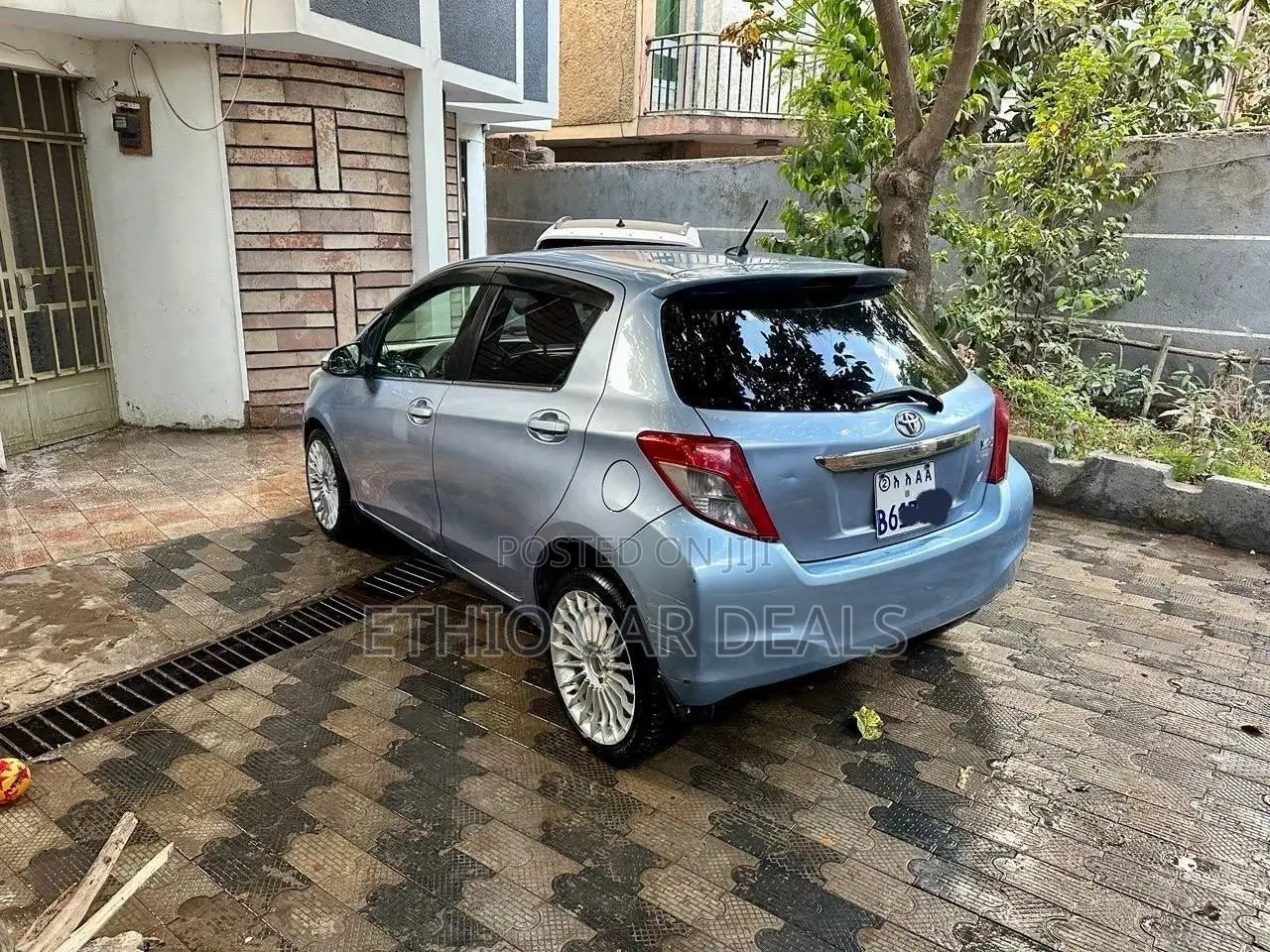 Toyota Yaris 2011 Blue