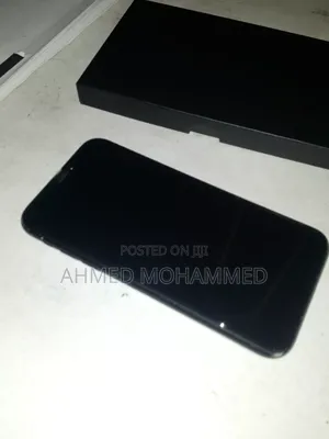 Apple XR 64 GB Black