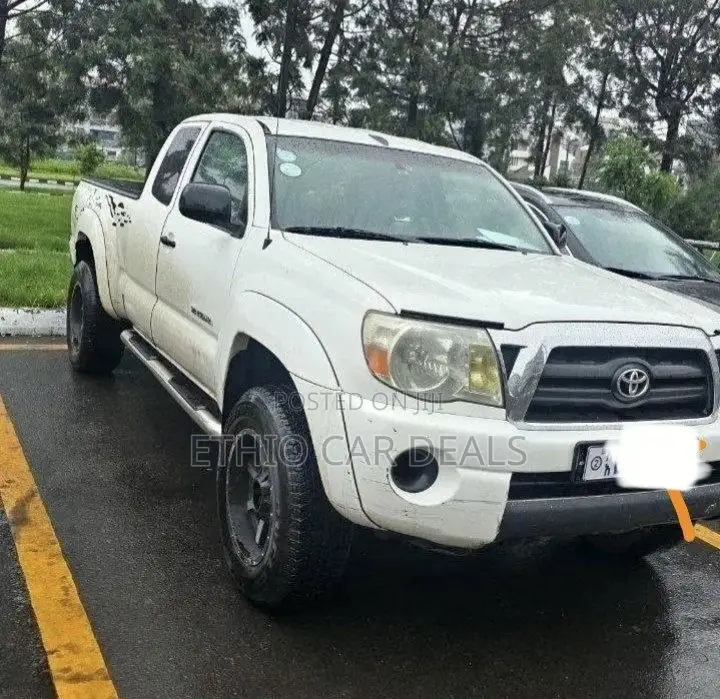 Toyota Tacoma 2007 White
