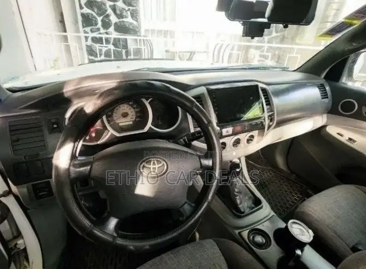 Toyota Tacoma 2007 White
