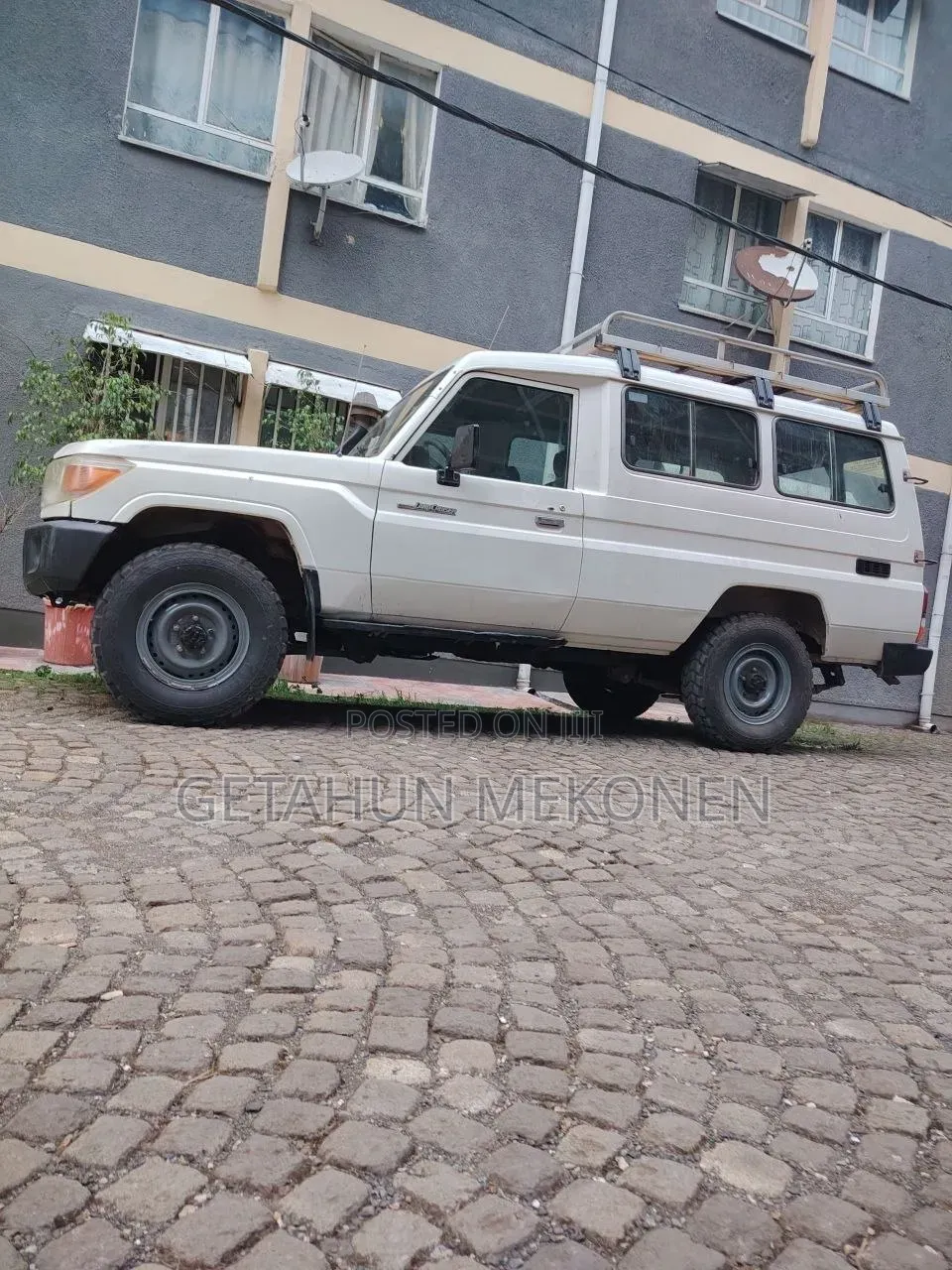 Toyota Land Cruiser 2012 White