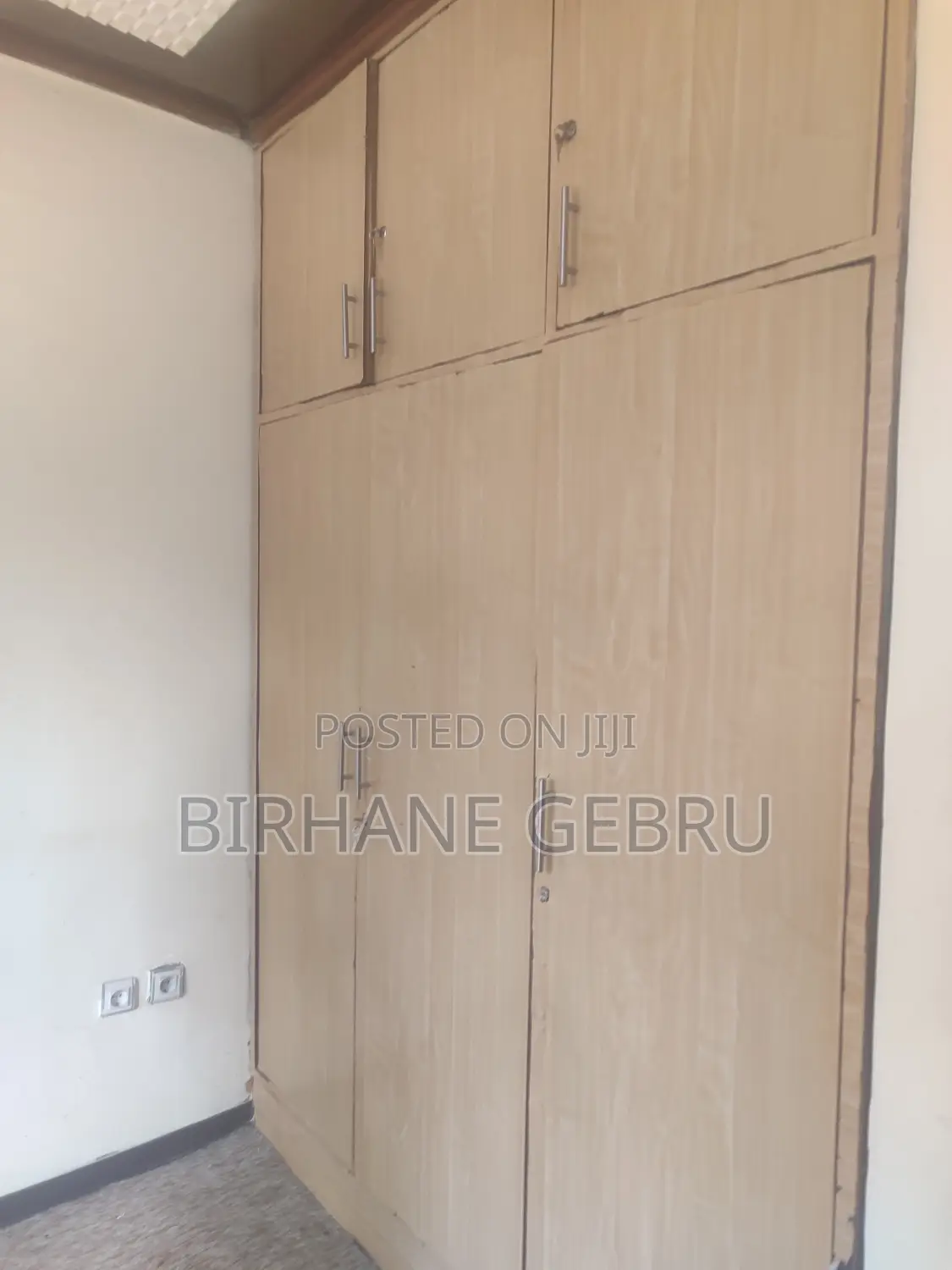 Villa House Rent for Resturant Bergery and Other