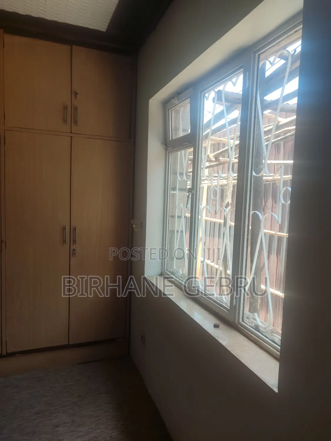 Villa House Rent for Resturant Bergery and Other
