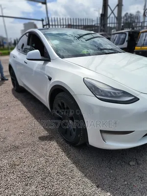 Tesla Model Y 75D kWh Long Range AWD 2023 White