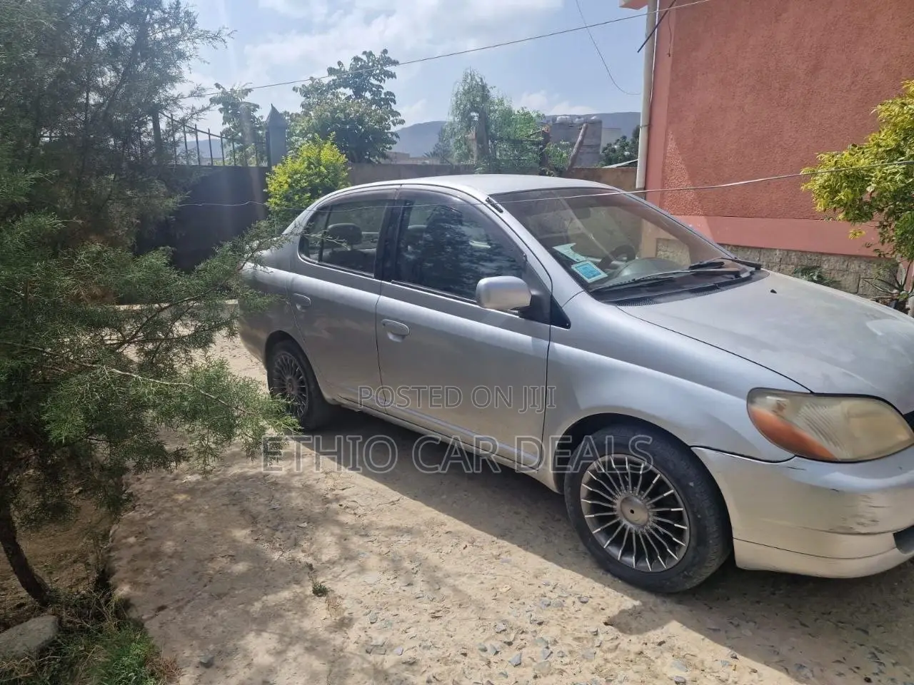 Toyota Platz 2002 Silver