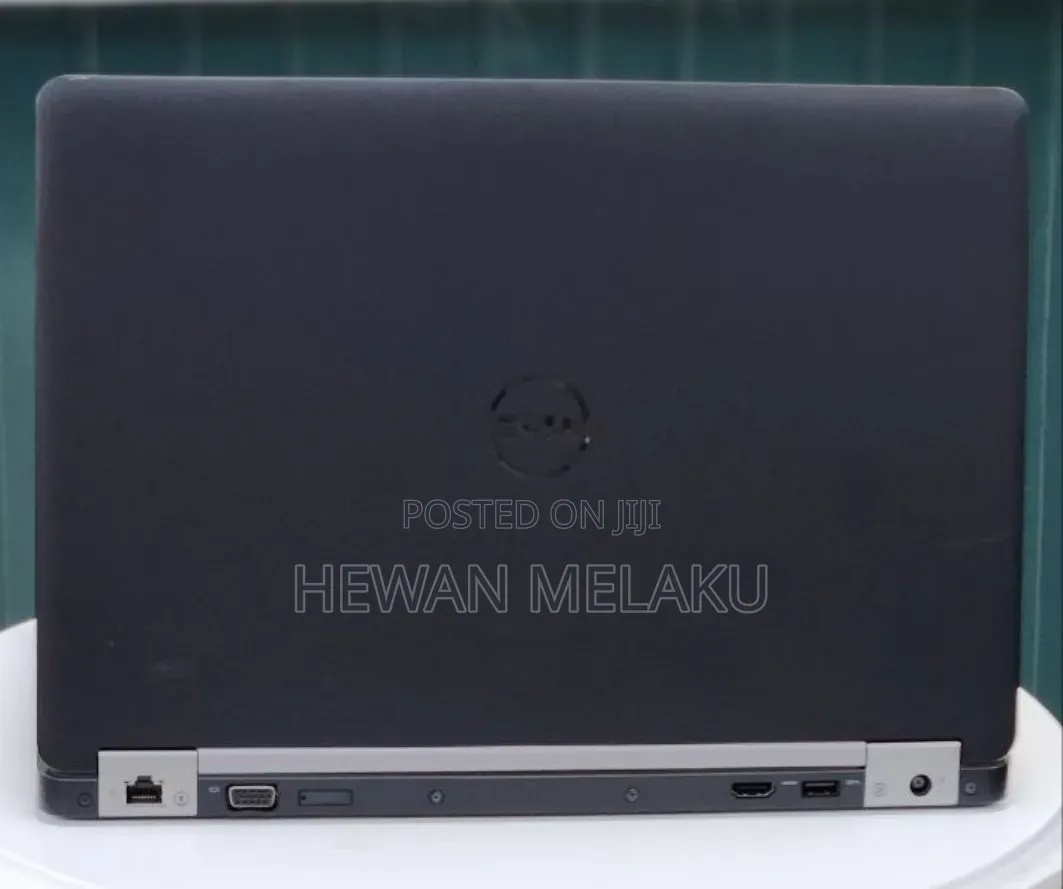 New Laptop Dell 8GB Intel Core i7 SSD 256GB