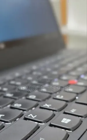 New Laptop Lenovo ThinkPad T480s 8GB Intel Core i7 SSD 256GB