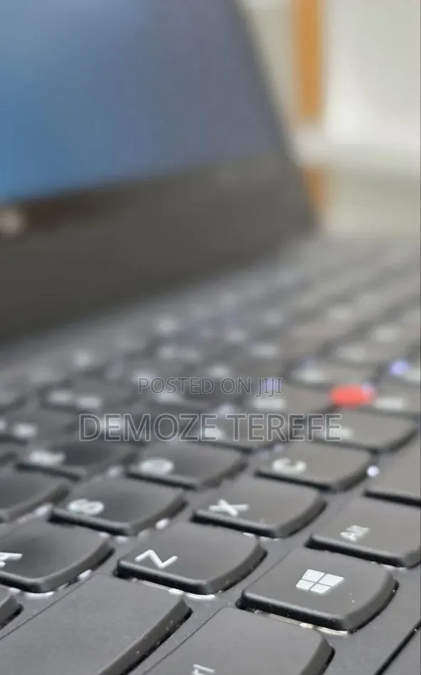 New Laptop Lenovo ThinkPad T480s 8GB Intel Core i7 SSD 256GB