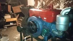 የወርቅ መፍጫ Gold Hammer Mill Crusher ከናፍጣ ሞተር ጋ