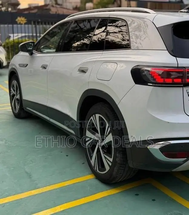 Volkswagen ID.6 2023 White