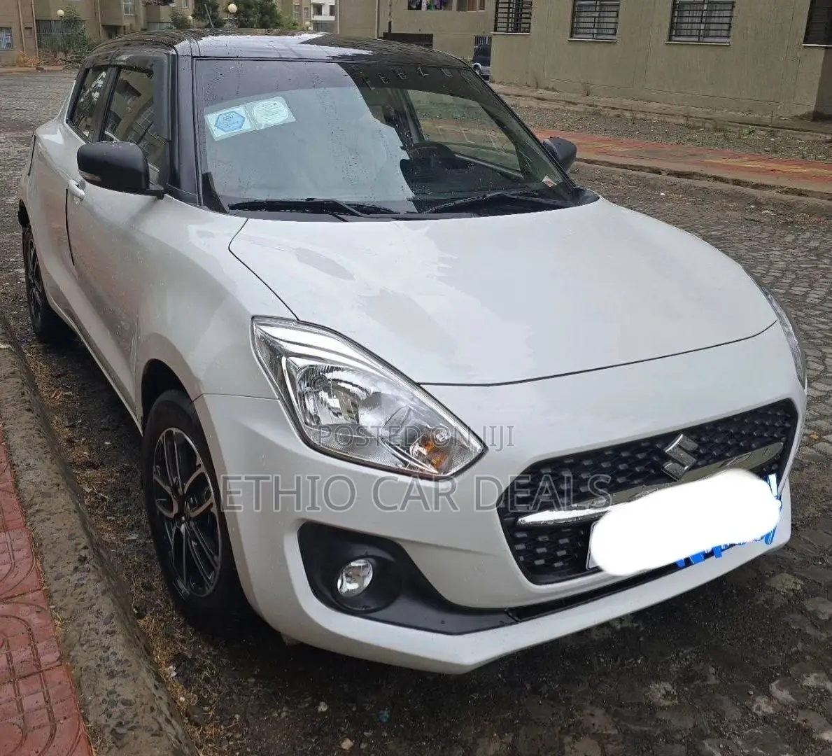 Suzuki Swift 2022 White