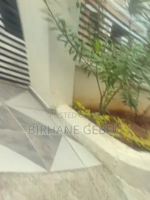 6bdrm House in G+2 House, Bole for rent