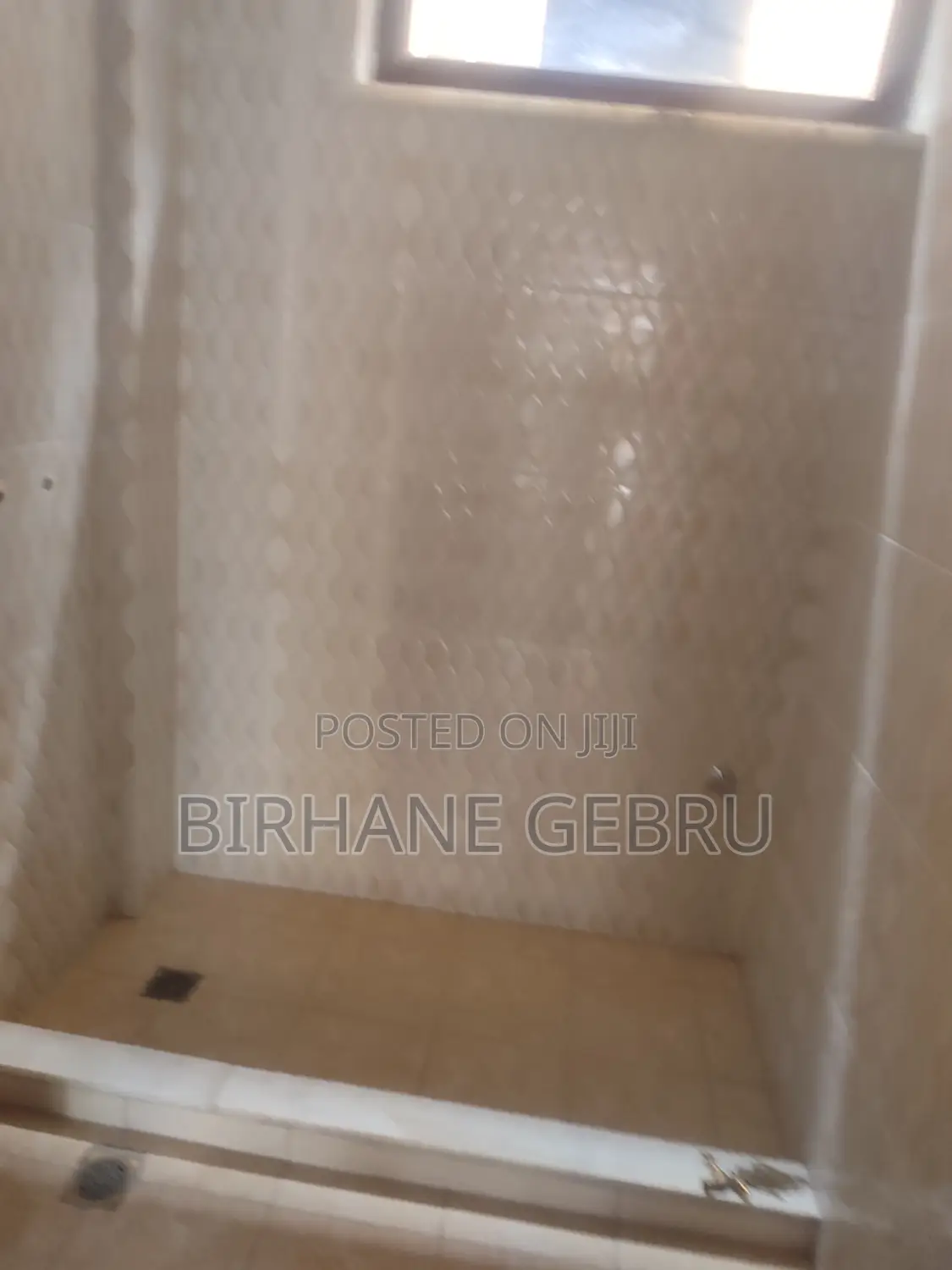 6bdrm House in G+2 House, Bole for rent