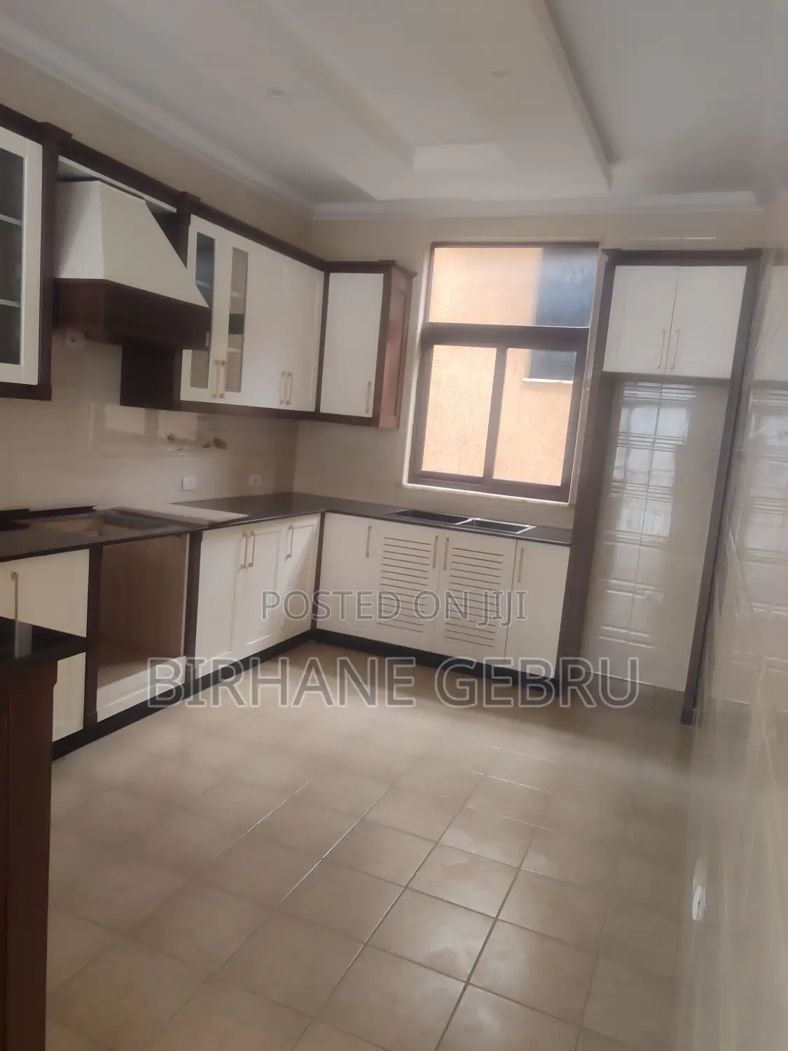6bdrm House in G+2 House, Bole for rent