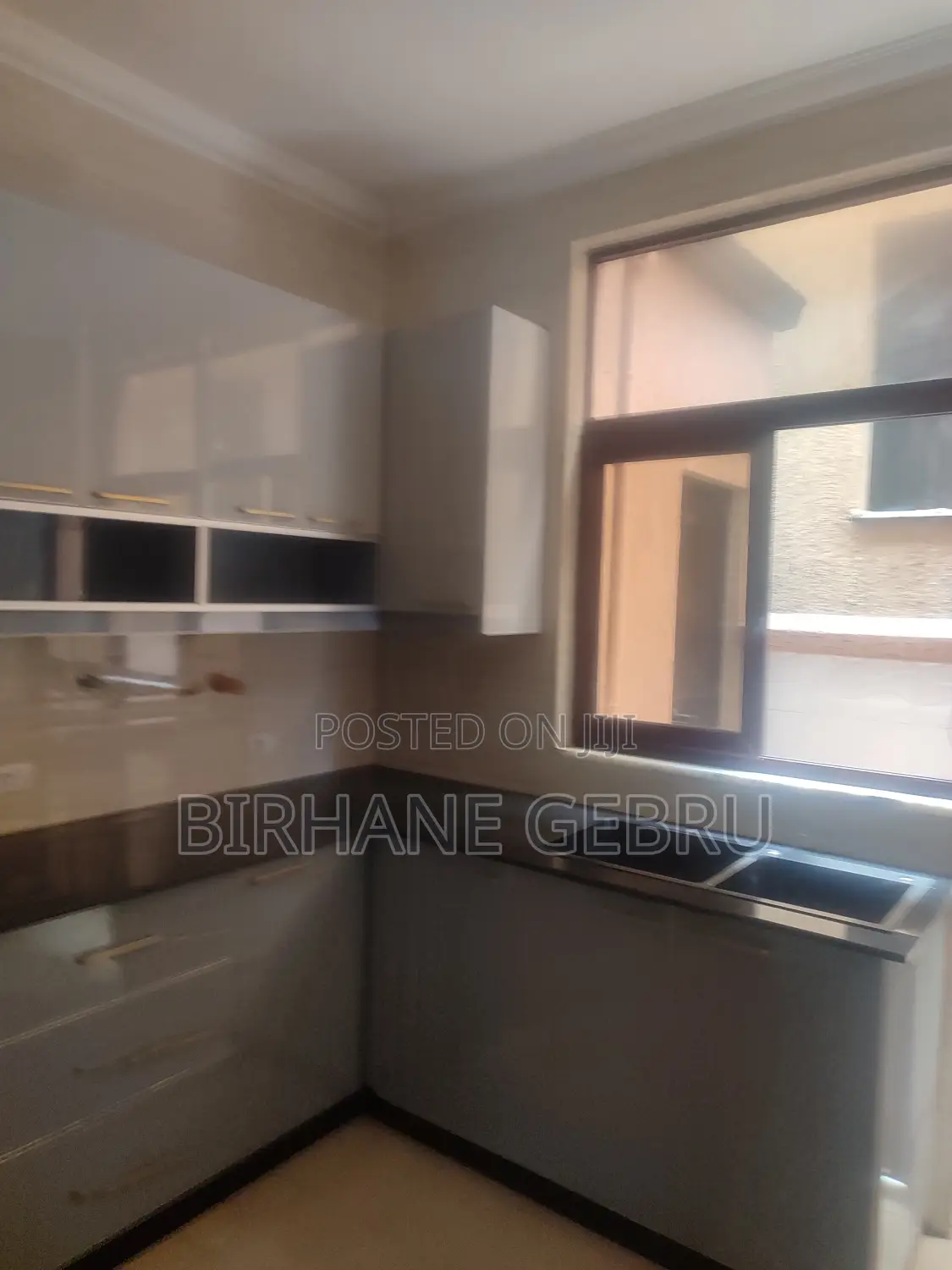 6bdrm House in G+2 House, Bole for rent