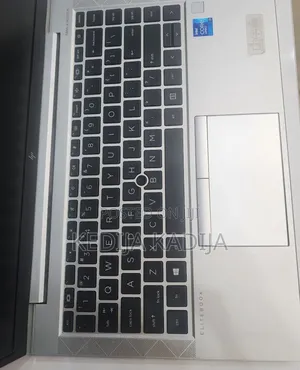 New Laptop HP EliteBook 840 G8 16GB Intel Core i7 SSD 512GB