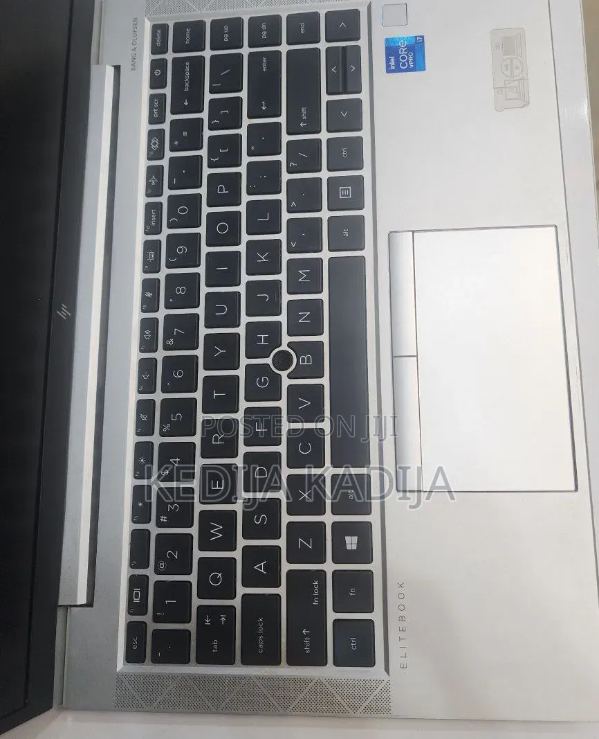New Laptop HP EliteBook 840 G8 16GB Intel Core i7 SSD 512GB
