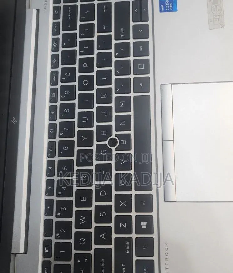 New Laptop HP EliteBook 840 G8 16GB Intel Core i7 SSD 512GB