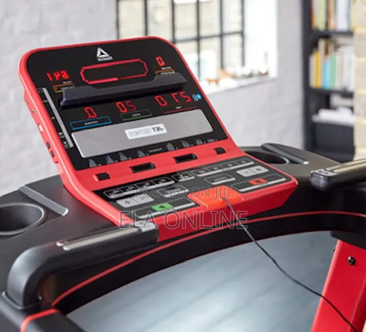 Quality Display Reebok Jet Series Treadmill (በገበያው መሠረት ቅናሽ) Us