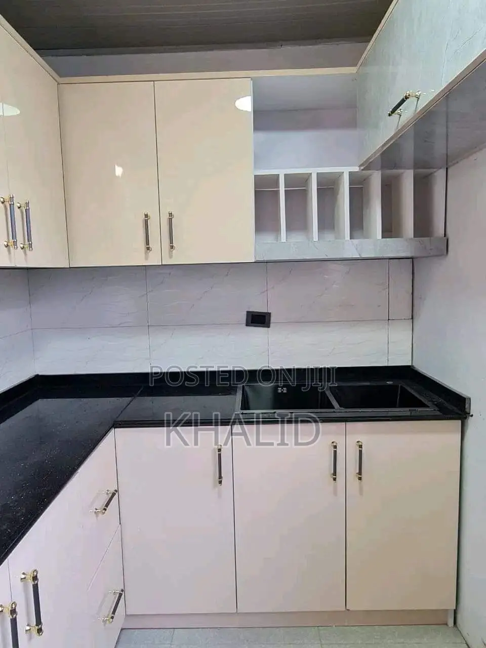 Kitchen Cabinet Uv ->15,500 Birr በ ካሬ Laminate -> 12,000 በ ካሬ