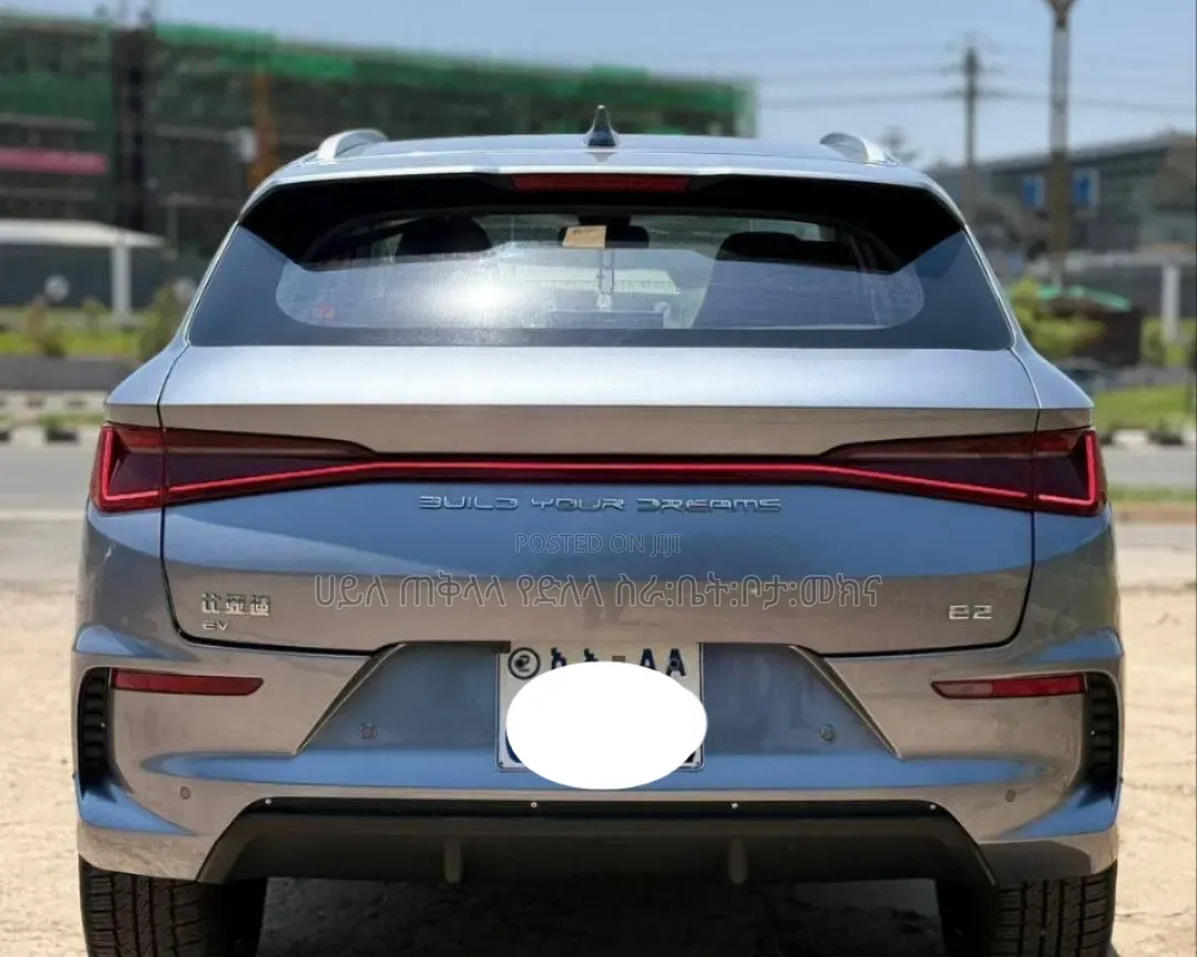 BYD E2 43 kWh 94 hp FWD 2025 Gray