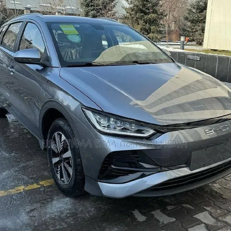 New BYD E2 43 kWh 94 hp FWD 2025 Gray