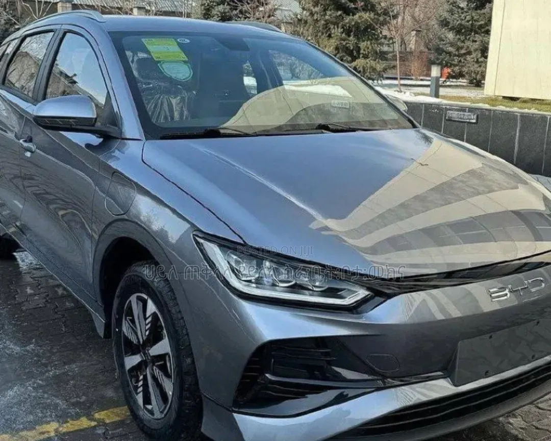 New BYD E2 43 kWh 94 hp FWD 2025 Gray