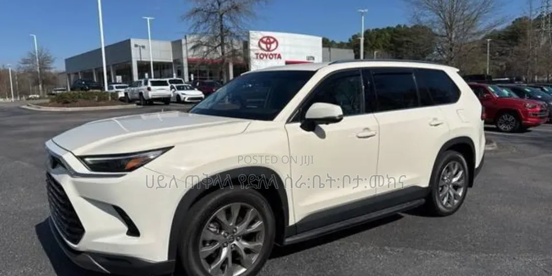 New Toyota Grand Highlander Hybrid 2024 Off white