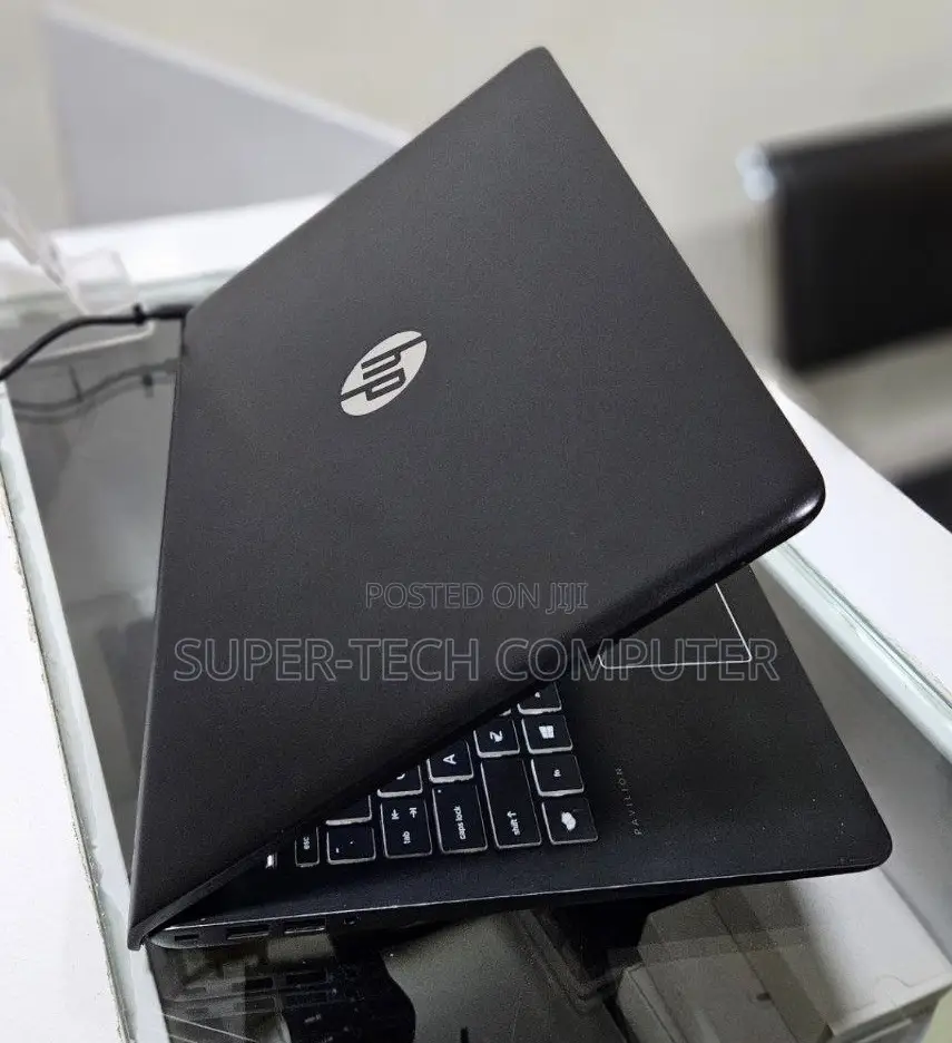 New Laptop HP Pavilion Power 15 8GB Intel Core i7 SSD 256GB