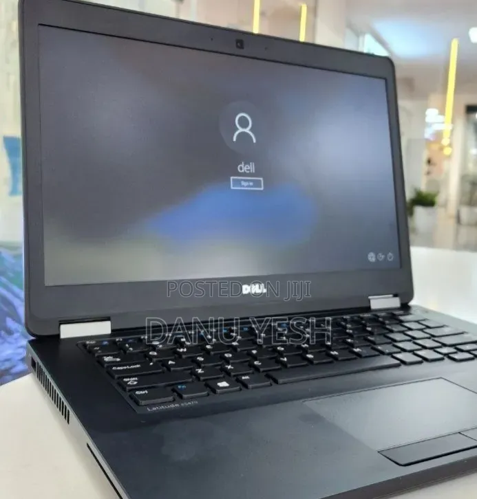 New Laptop Dell 8GB Intel Core i7 SSHD (Hybrid) 256GB