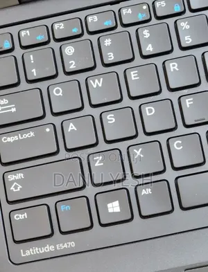 New Laptop Dell 8GB Intel Core i7 SSHD (Hybrid) 256GB