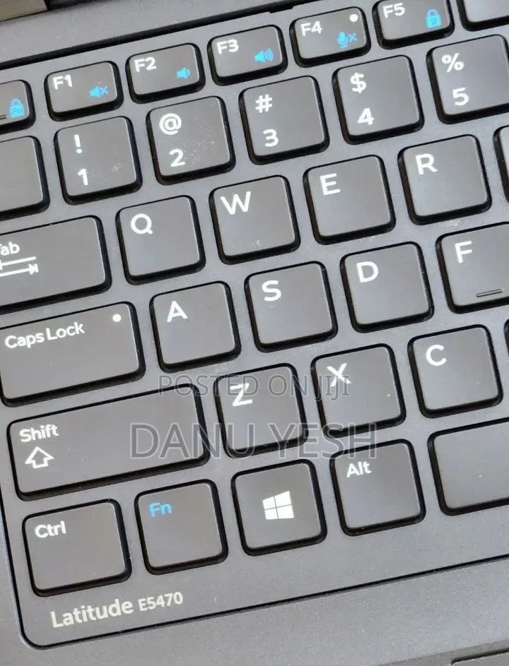 New Laptop Dell 8GB Intel Core i7 SSHD (Hybrid) 256GB