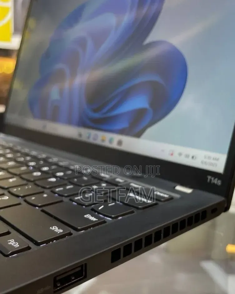 New Laptop Lenovo ThinkPad T14 16GB Intel Core i7 SSD 512GB