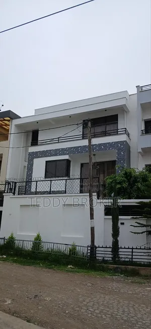 9bdrm House in Haile Garment, Nifas Silk-Lafto for sale
