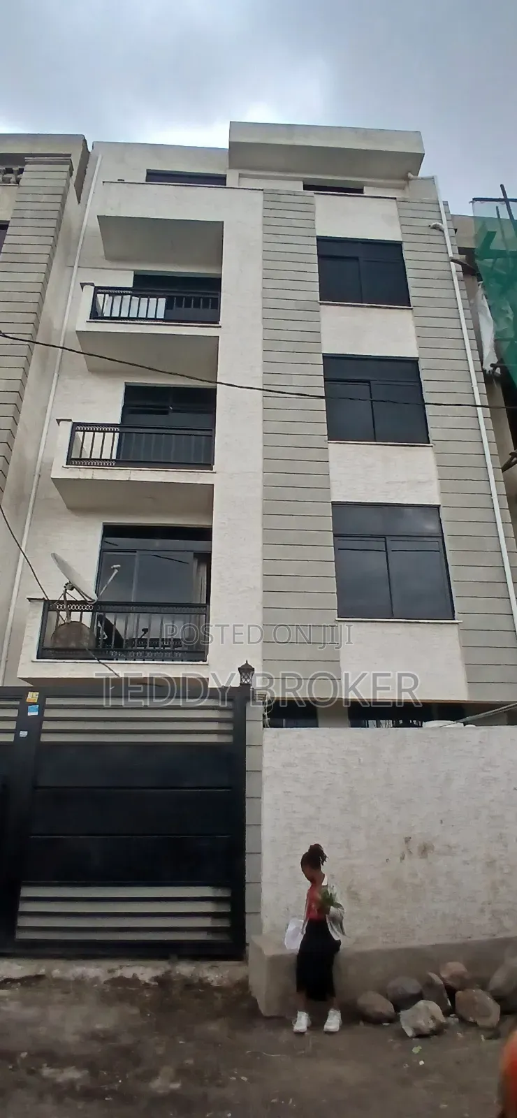 8bdrm House in Haile Garment, Nifas Silk-Lafto for sale