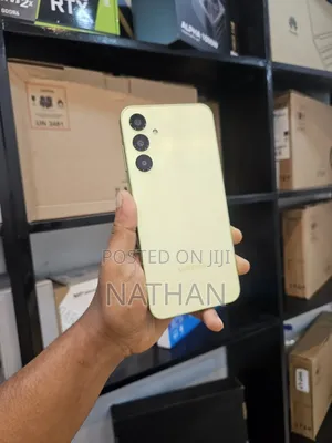 New Samsung Galaxy A25 128 GB Yellow